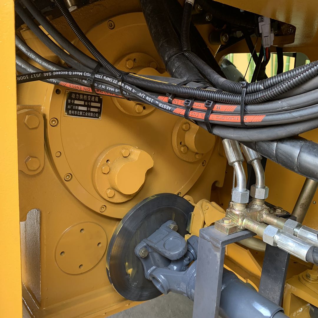 UHI Machinery Wheel Loader UWL350 Cummins 150HP 3500Kg Lift Reference