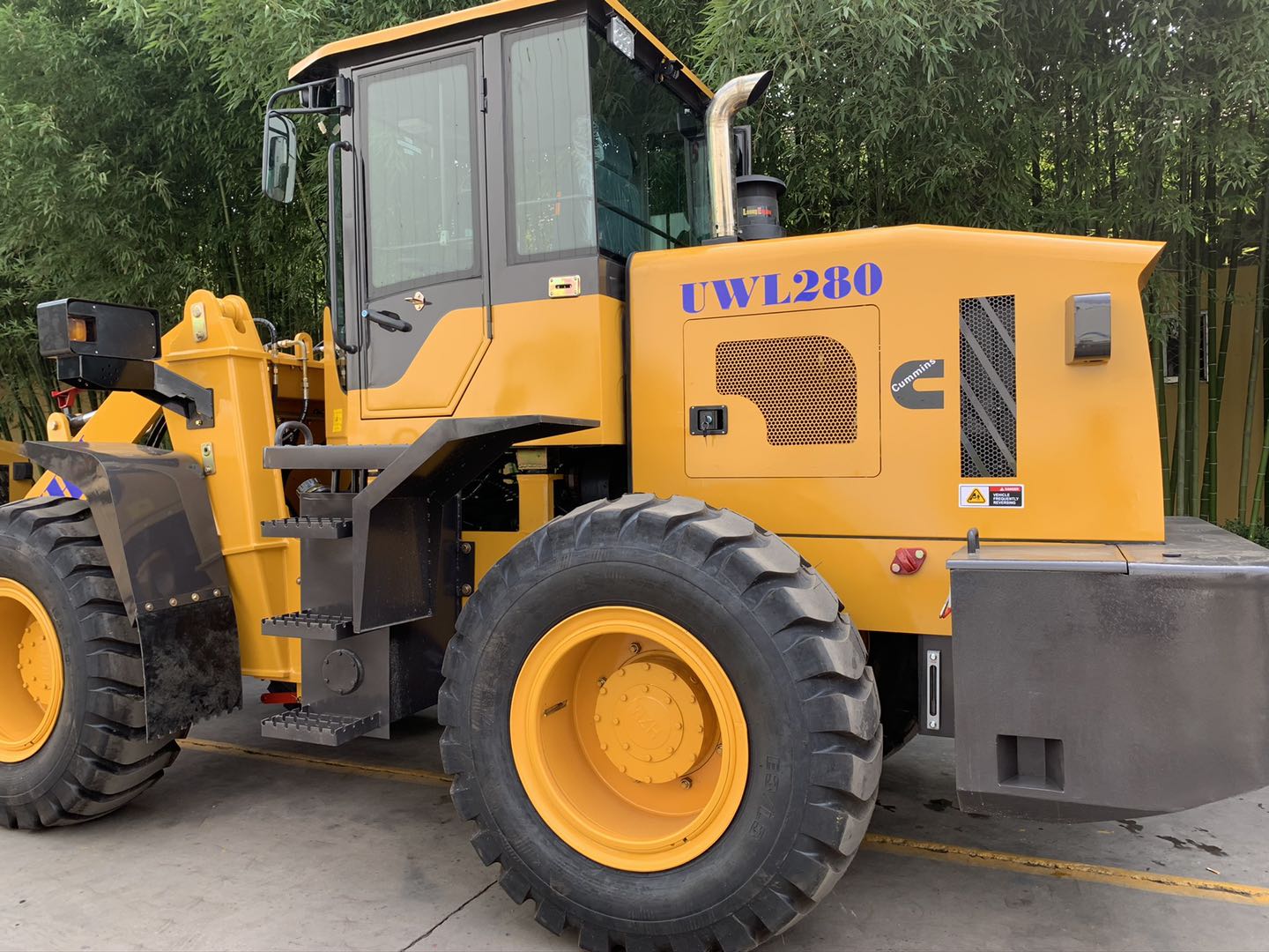 UHI Machinery UWL280 Wheel Loader 123HP Cummins 2.8T Lift Reference