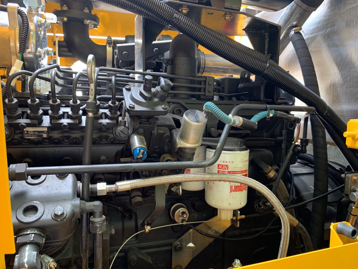 UHI Machinery UWL280 Wheel Loader 123HP Cummins 2.8T Lift Reference