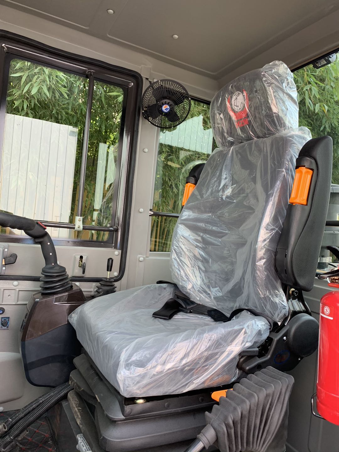 UHI Machinery UWL280 Wheel Loader 123HP Cummins 2.8T Lift Reference