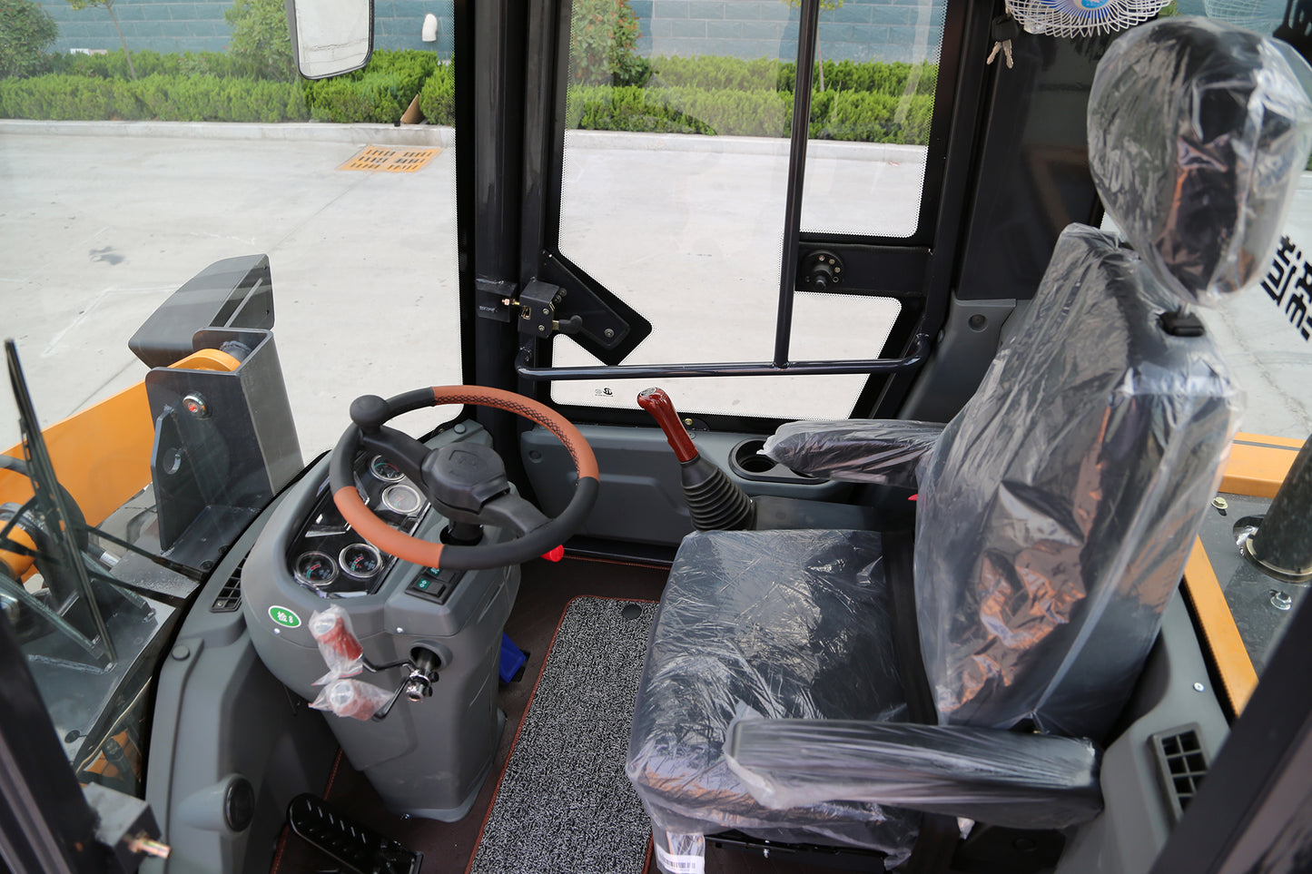 UHI LG940 114HP 2.5T Lift Reference